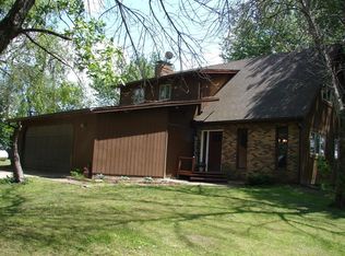 2542 Hickory Ave, Mount Pleasant, IA 52641