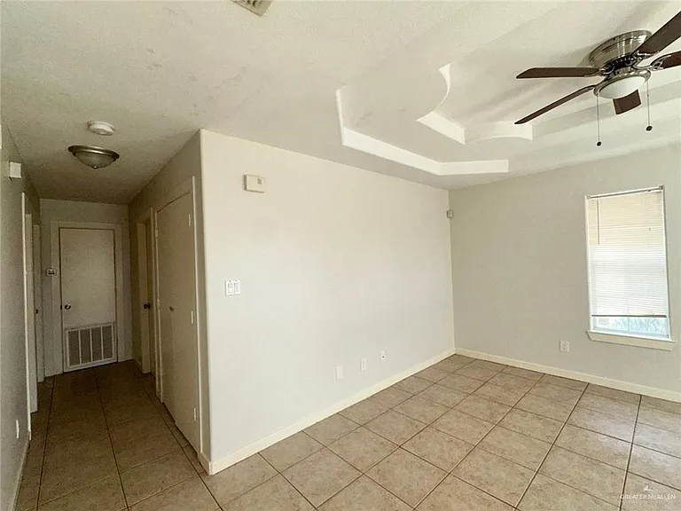 800 W Bronze Dr #1 — Photo 7