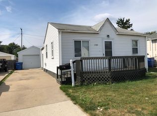 27189 Seyburn Ave, Warren, MI
