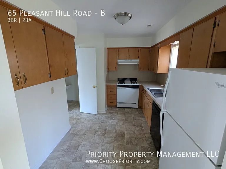 65 Pleasant Hill Rd #B — Photo 4