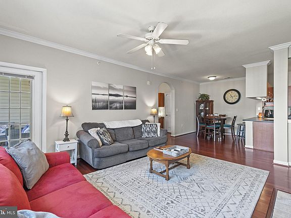 4th image of 19620 Galway Bay Cir APT 401