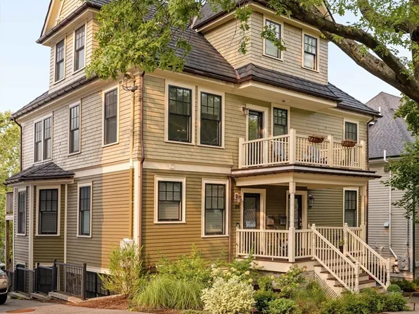 27 Summit Ave #2, Brookline, MA 02446