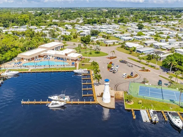 5602 Captain John Smith Loop, North Fort Myers, FL 33917