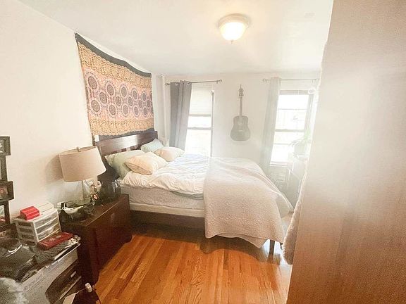 5th image of 967 Manhattan Ave APT 2