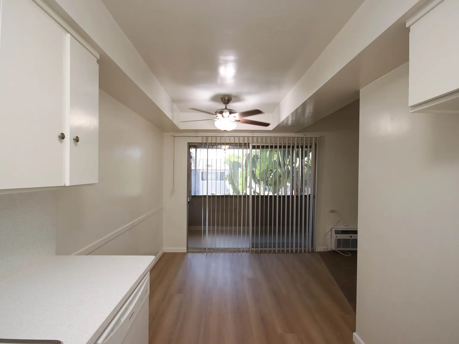 2 bed, $2,295 — Photo 4