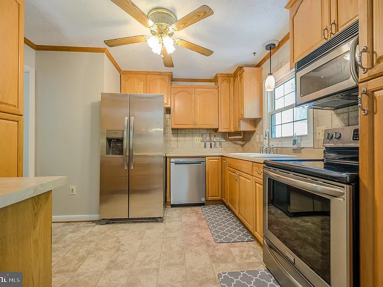 12510 Basswood Dr — Photo 22