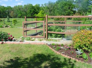1033 Daniel Dr, Birmingham, AL 35228