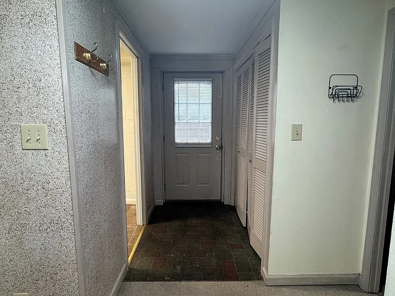 744 Crescent Dr #4 — Photo 10