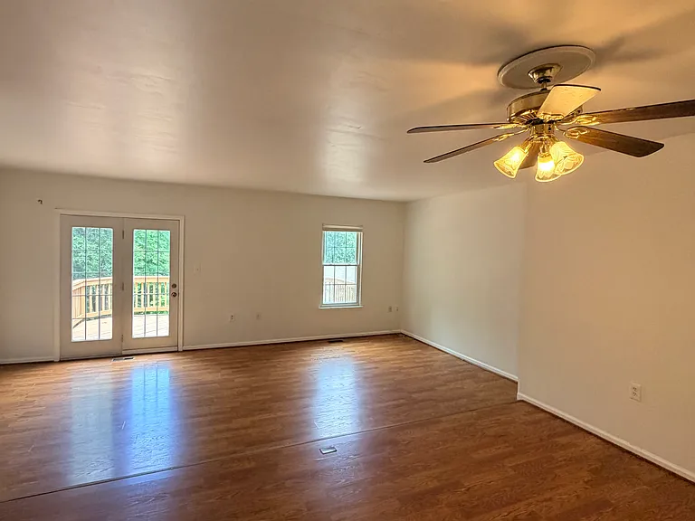 19 Grotto Ct — Photo 19