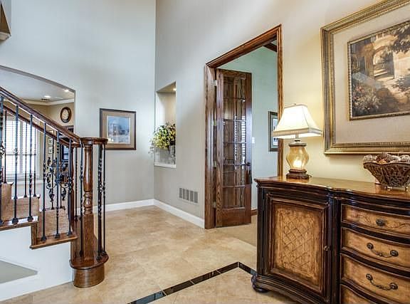 4th image of 7501 Ramblewood Dr