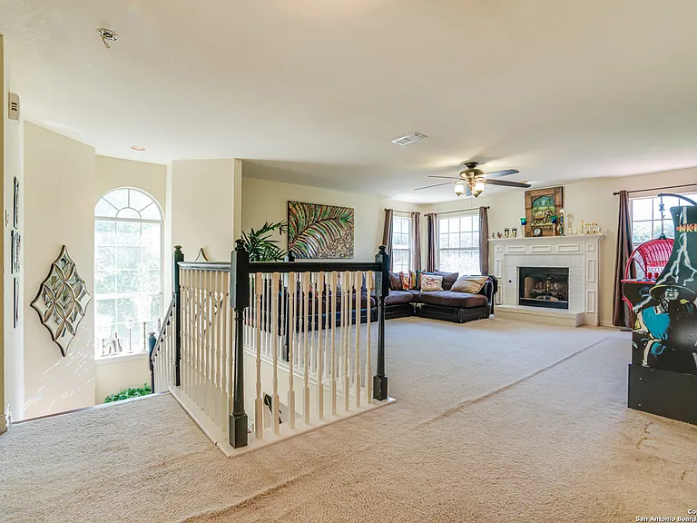 4514 Shavano Holw — Photo 6