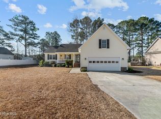 127 Hilda Dr, New Bern, NC 28560