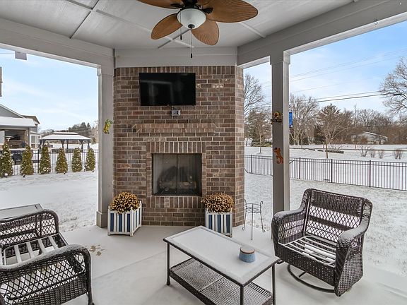 5th image of 10223 Sand Run Ln