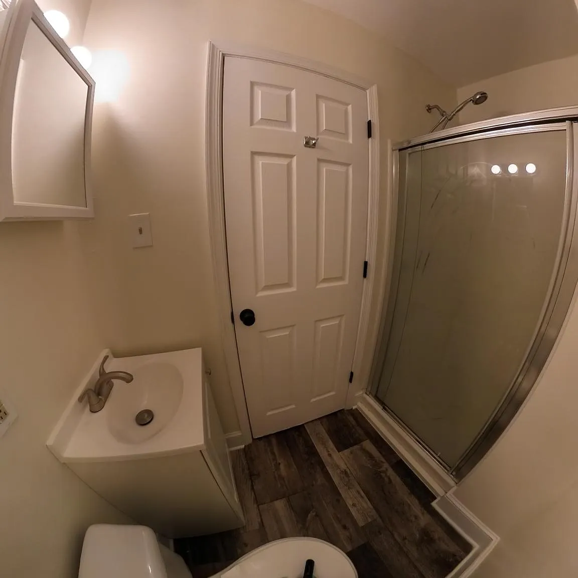 Studio, 450 sqft, $450 — Photo 1