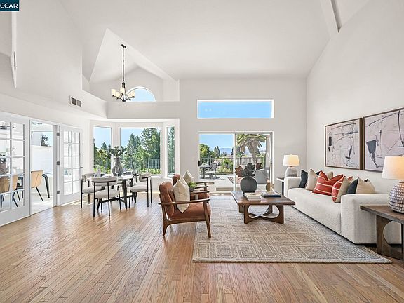 2nd image of 140 Cortona Dr