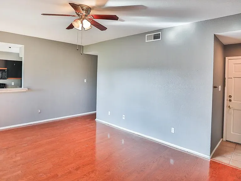 4711 Spicewood Springs Rd #182 — Photo 5
