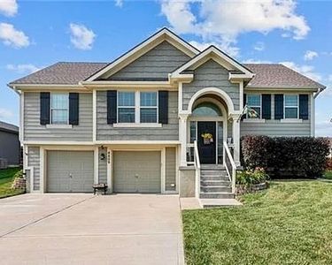 8808 NE 116th Pl, Kansas City, MO, 64157