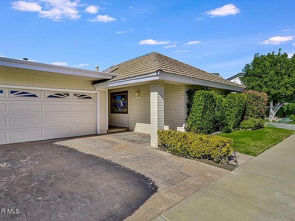 3rd image of 4019 Mariner Cir