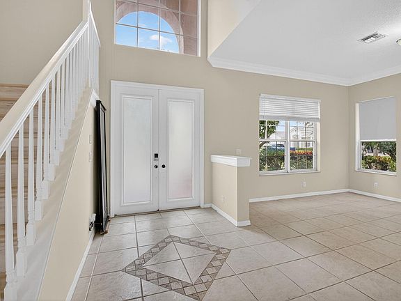 3rd image of 22194 Braddock Pl