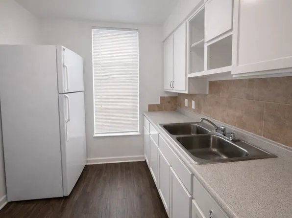 Cal West, 2514 Community Dr #210, Dallas, TX 75220