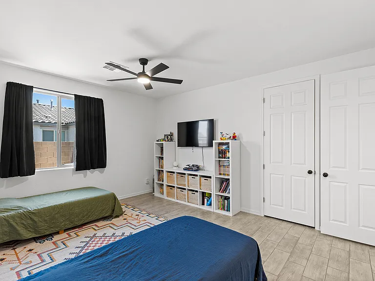 17770 W Running Deer Trl — Photo 23