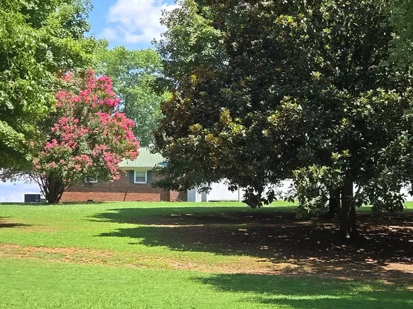 3305 County Road 170, Killen, AL 35645