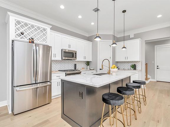 5th image of 6617 Avenue C Unit A