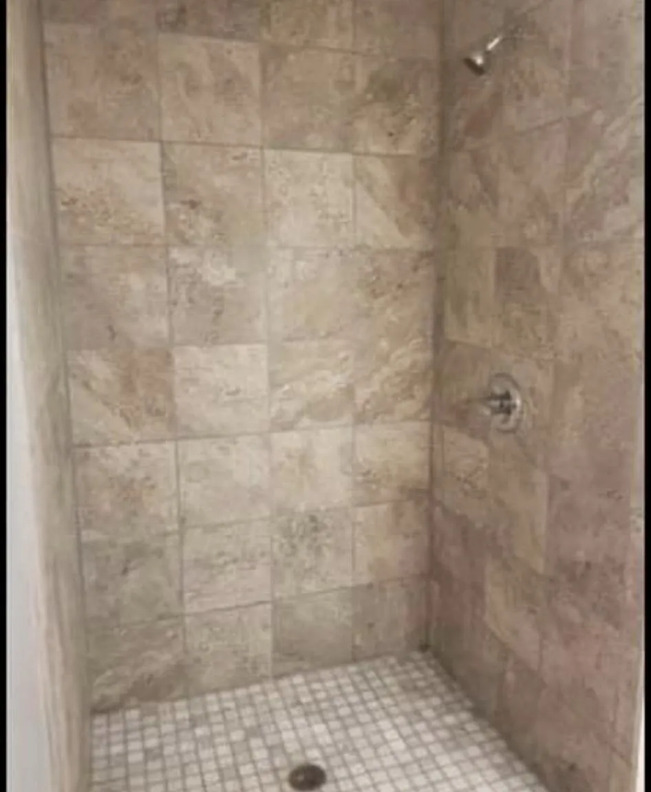 12 bed, 6522 sqft, $11,050 — Photo 4