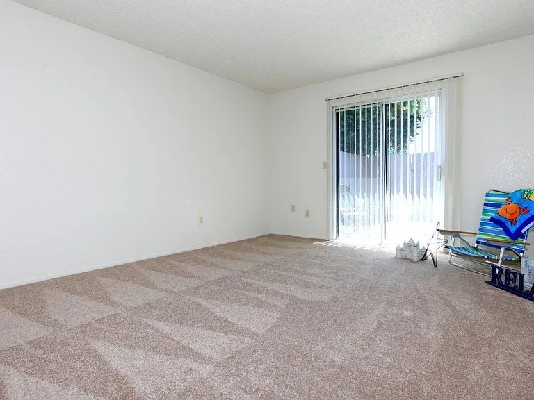Welcome Home to The Villa Apartments! — Photo 45