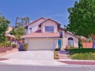 405 Yellowstone Cir, Corona, CA 92879