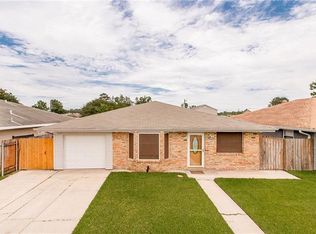 93 Jupiter Cir, Violet, LA 70092