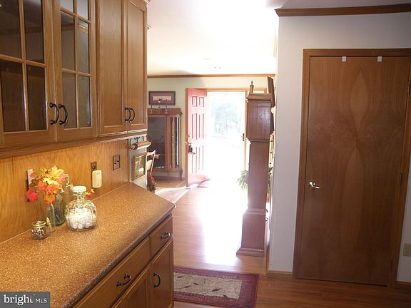 3rd image of 23125 Lakeview Dr