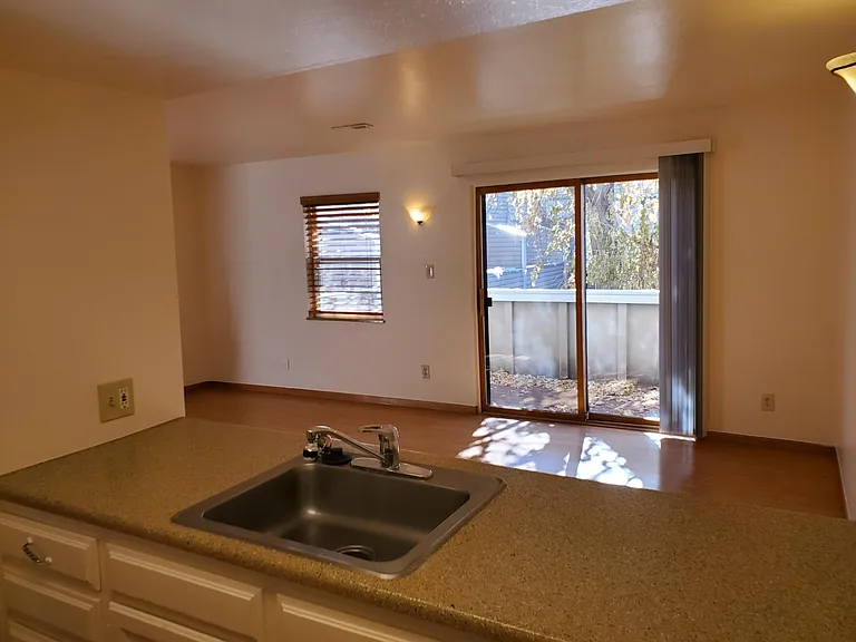 1111 Maxwell Ave #221 — Photo 22