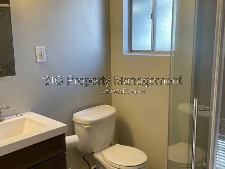 1412 N Fairview St — Photo 14