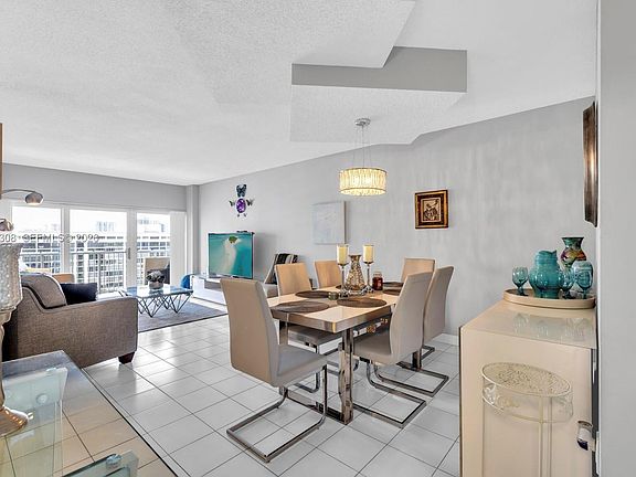 4th image of 1965 S Ocean Dr APT 14C