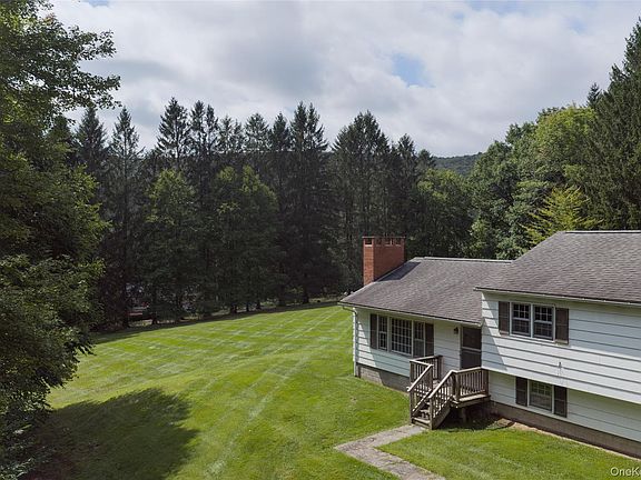 3rd image of 39 Denman Mountain Road