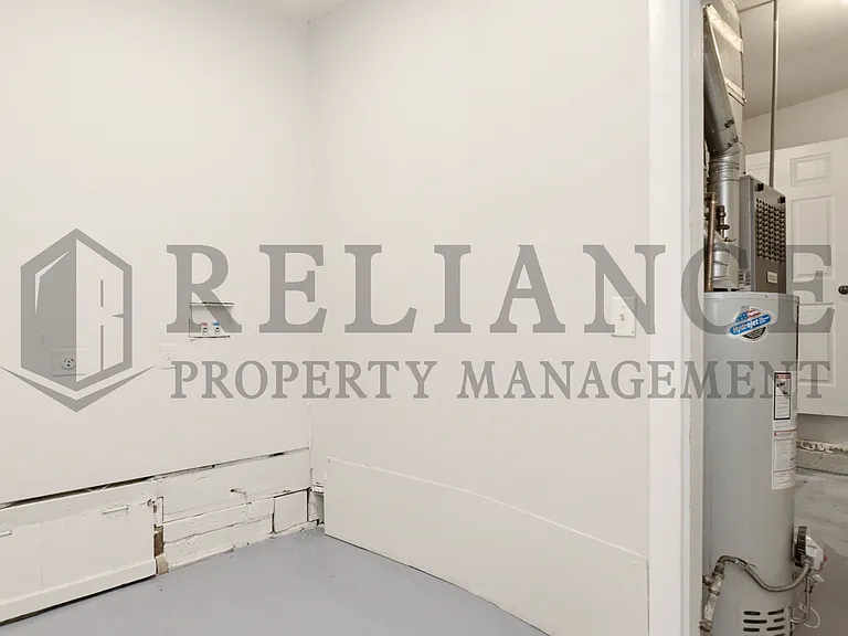 3123 W Douglas Ave — Photo 36