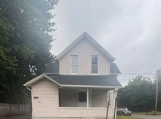 548 Vernon Odom Blvd, Akron, OH 44307