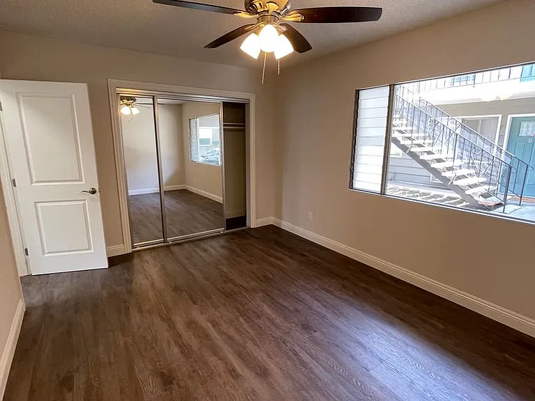 1605 W Shorb St — Photo 14