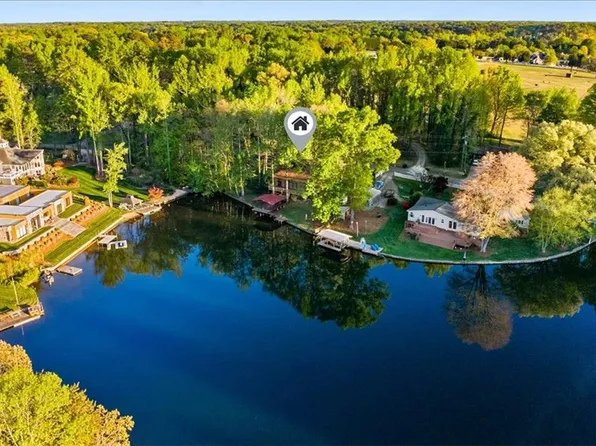 3908 Waterton Rd, Summerfield, NC 27358