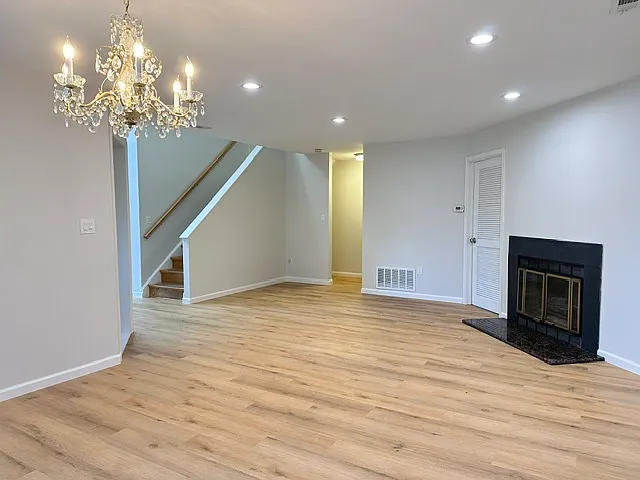 1701 Buckingham Cir — Photo 3