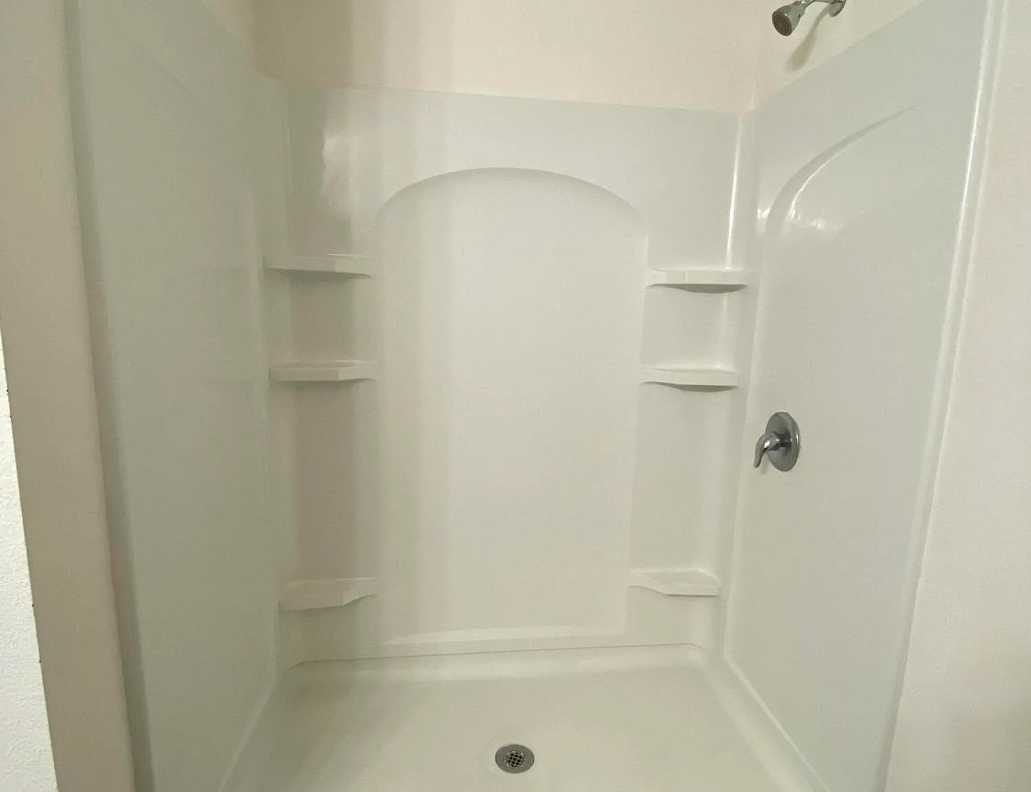 3 bed, 2.0 bath, 1515 sqft, $2,300 — Photo 1