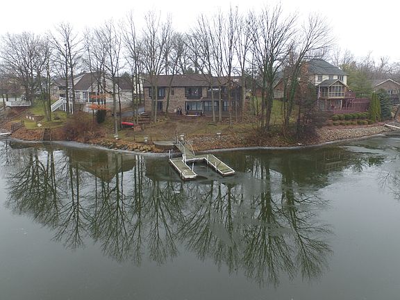 BEST LAKEFRONTAG ON LAKE....