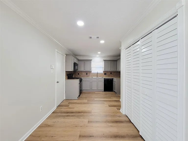 3658 Villa Glen Dr — Photo 5