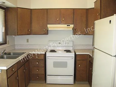 2 bed, 800 sqft, $1,595 — Photo 4