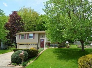 3127 Deerwood Dr, Allison Park, PA 15101
