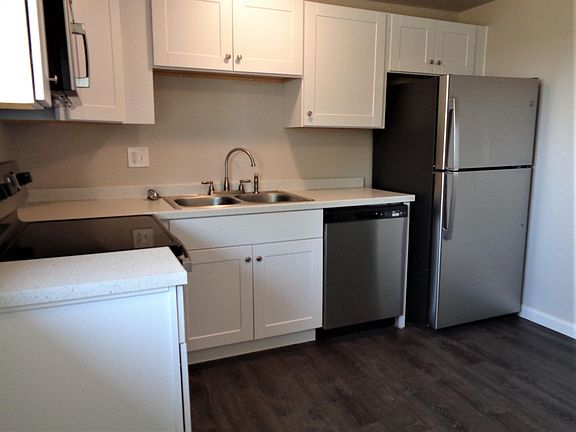 5th image of 1247 Cree Dr #4