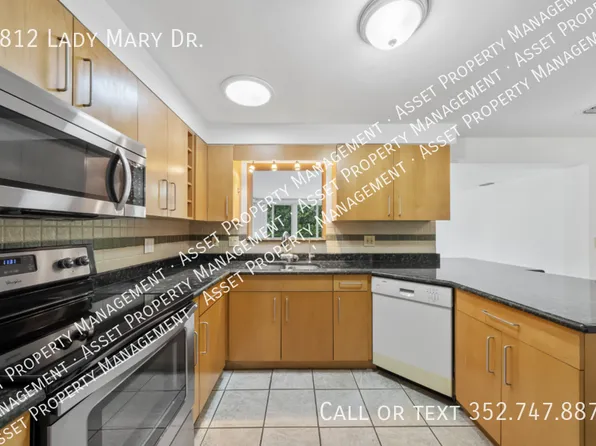 1812 Lady Mary Dr, Clearwater, FL 33756
