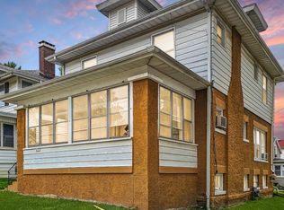 410 N McLean St, Bloomington, IL