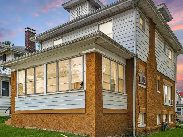 410 N McLean St, Bloomington, IL 61701